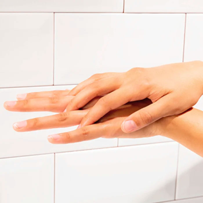 hands2.jpg hands2.jpg